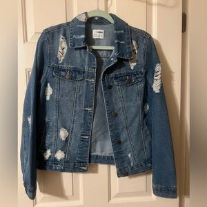 NWOT Junior’s Medium Wash Distressed Denim Collection Jacket Size Large